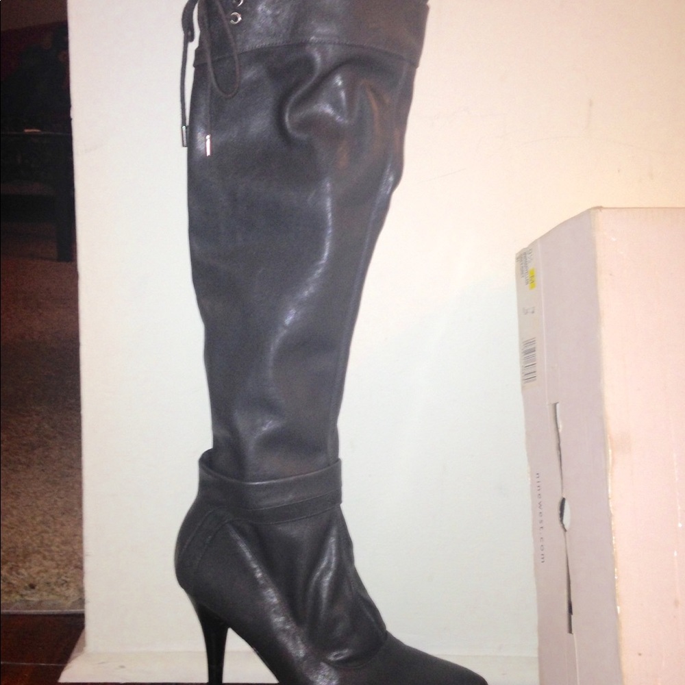 Women's boots - Picture 2 of 8